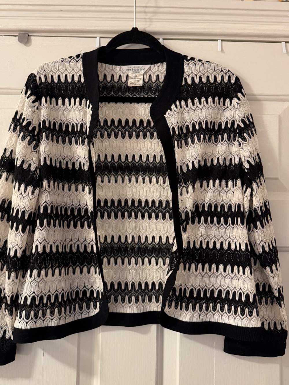 Exclusively Misook Black White Open Front Cardigan Chevron Women's 1X Sweater - Picture 2 of 7